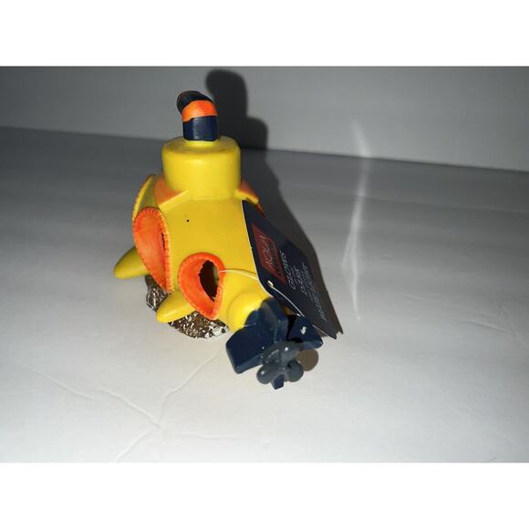 Aqua Culture Yellow Submarine Aquarium/Fish Tank Decoration Glows In The Dark - Picture 4 of 4